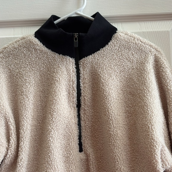 Fabletics jacket - Picture 7 of 12